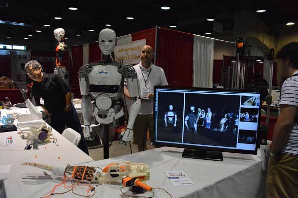 RSSC displyas InMoov 3D rinted robot at a Maker Faire