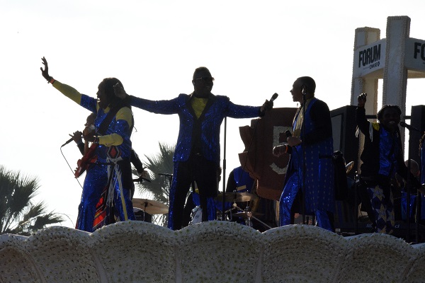 Earth Wind and Fire perform atop Forum 50 float in the 129th Rose Parade