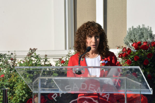 2020 Tournament of Roses Presidnet Laura Farber speaks from the podium at Tournament House